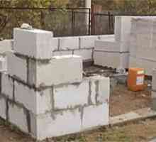Как да направите основата за баня от пяна блокове?