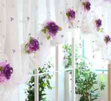Как да украсят завесите със собствените си ръце декор на сатен, мъниста, есенни листа