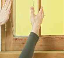 Как да вмъкнете стъкло в дървена рамка