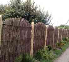 Плетена ограда със собствени ръце подготовка и тъкане секции