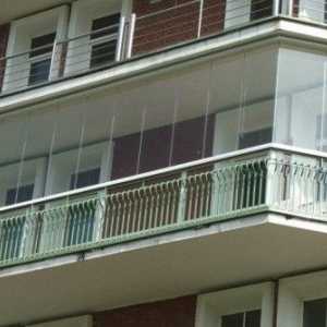 Балкон с поликарбонат