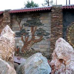 Декоративна ограда декорация с изкуствени каменни предимства на изкуствен камък ограда