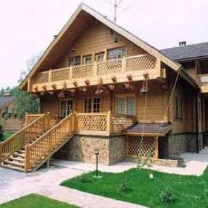 Дървени къщи, до ключ, характеристики на материала и конструкциите