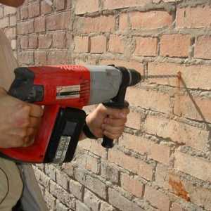 Как да пробиете препоръки за тухлена стена за пробиване на пробивни отвори с голям диаметър