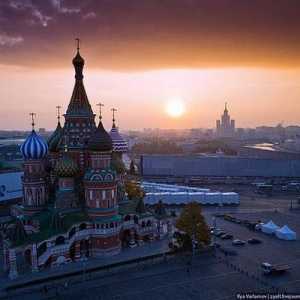 Разходка по стената на Кремъл