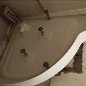 Монтиране на душ кабината като първи етап на монтажа на душ кабината