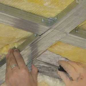 Затопляне на тавана със собствените си ръце Как да изолира тавана в частна дървена къща
