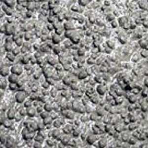 Възможни варианти на огради, направени от глинен бетон, шлаков бетон и пенобетон